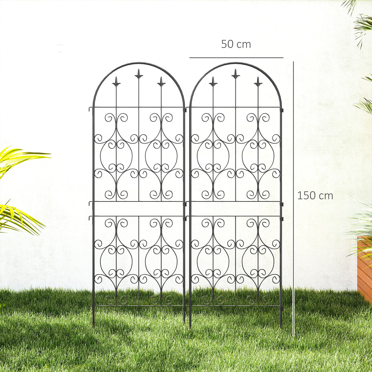 Two arched metal trellis panels shown with 150 cm height and 50 cm width measurements
