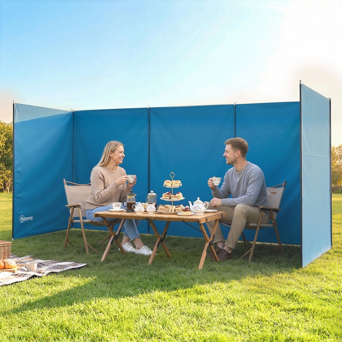 Outsunny Camping Windbreak, Foldable Portable Wind Blocker w/ Carry Bag and Steel Poles, 780cm x 150cm