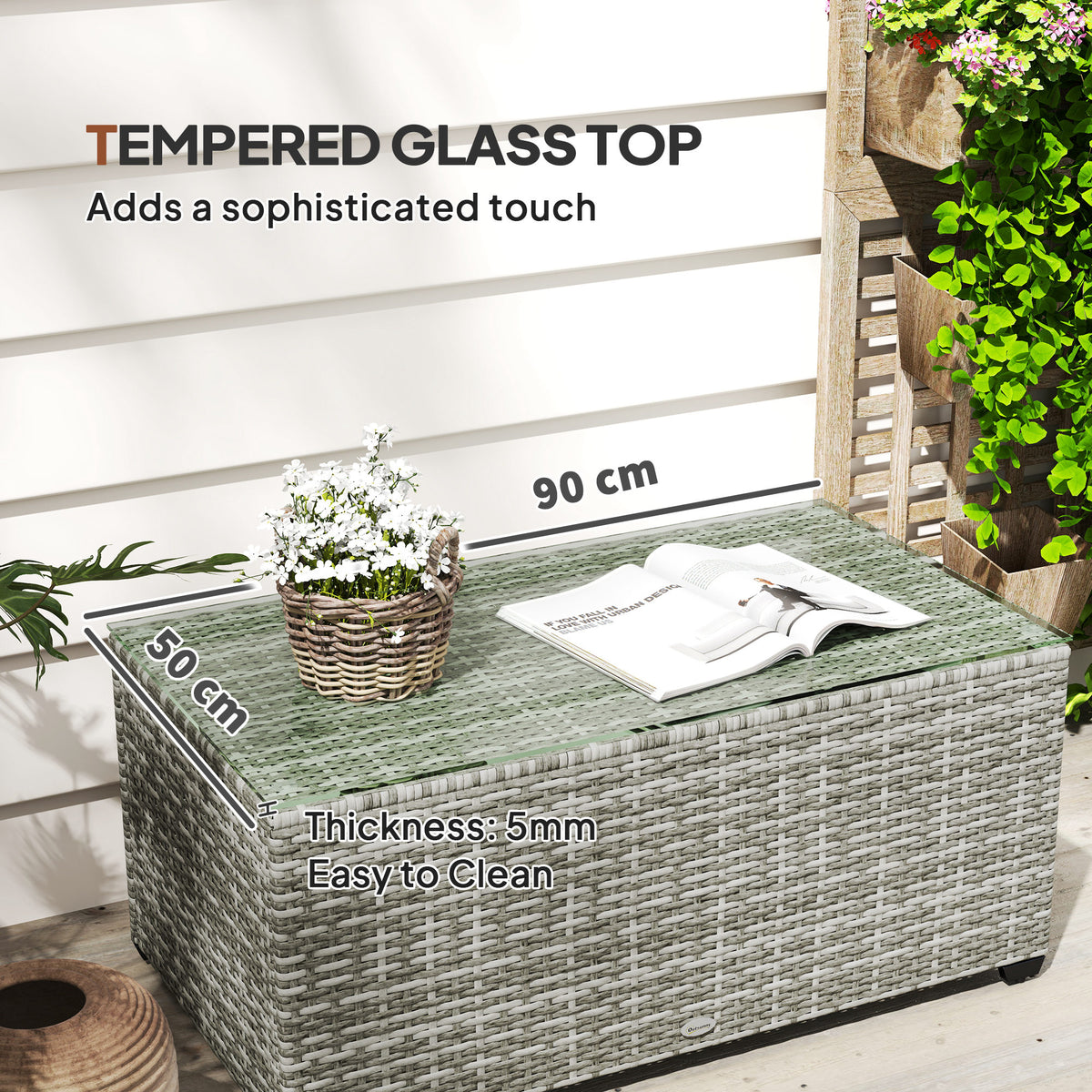 Glass-top rattan side table with 5 mm tempered glass