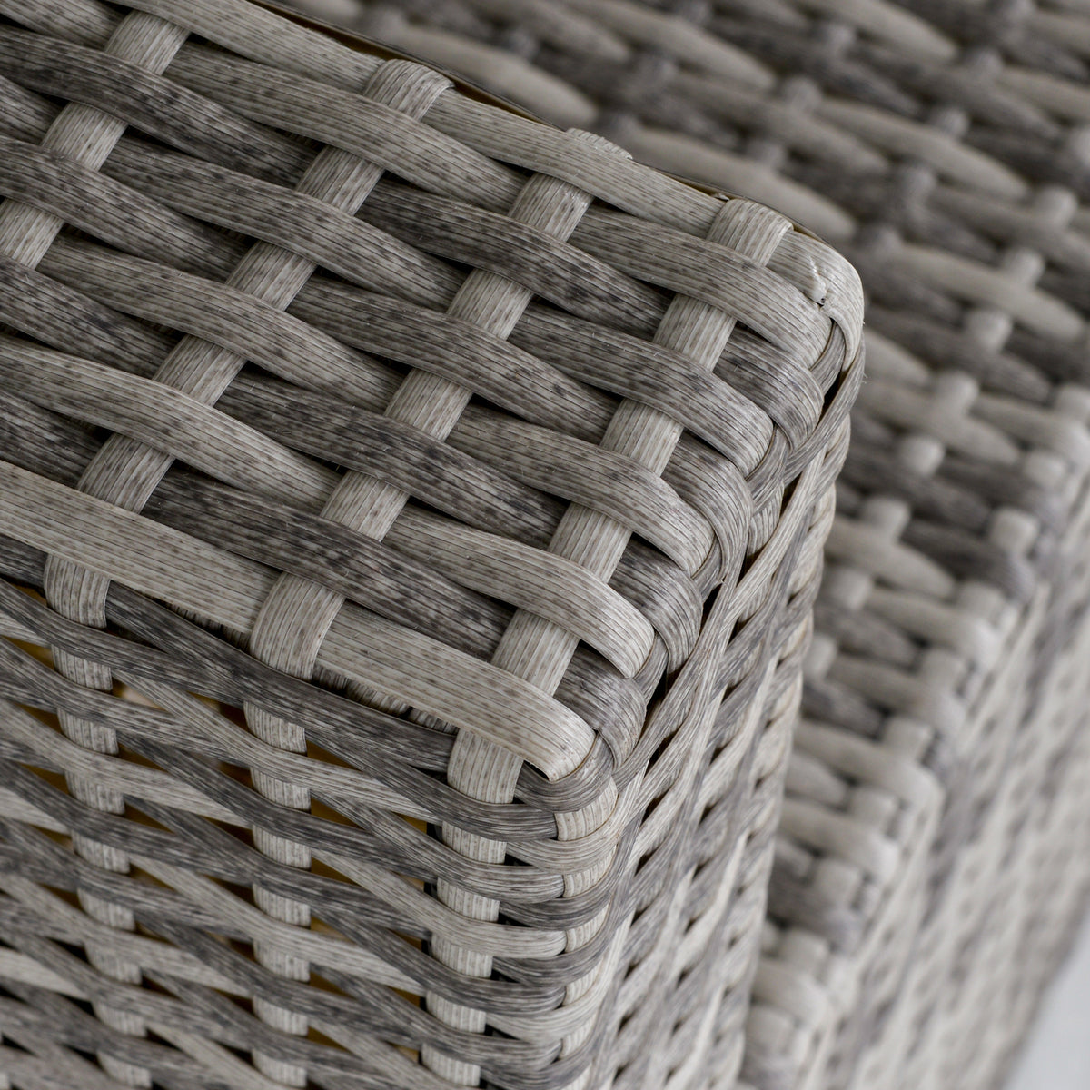 Outsunny Outdoor Garden Furniture Rattan Single Middle Sofa with Cushions for Backyard Porch, Light Grey