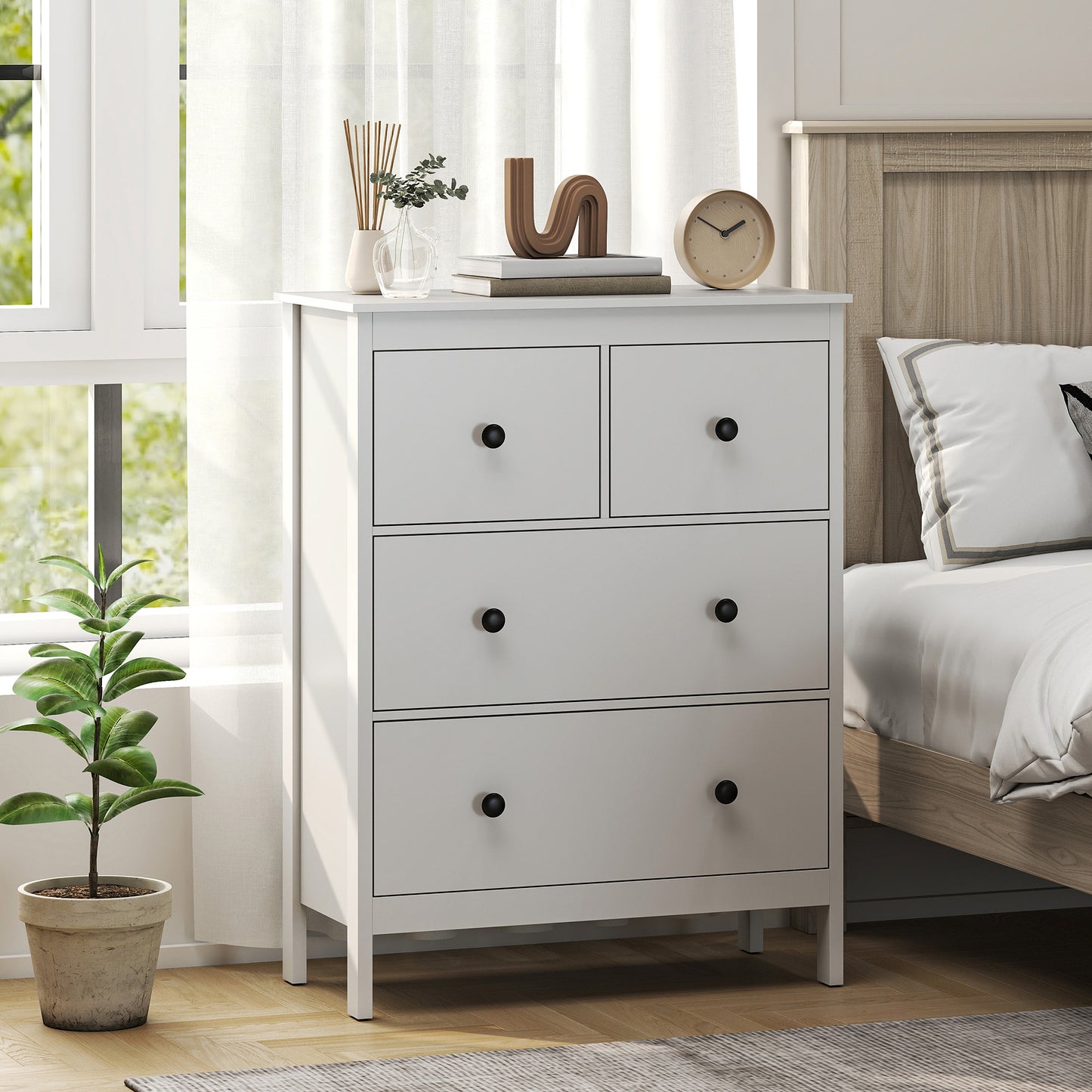 HOMCOM Modern Chest of Drawers, 4 Drawer Dresser Clothes Storage Organiser for Living Room, Hallway, Entryway, White