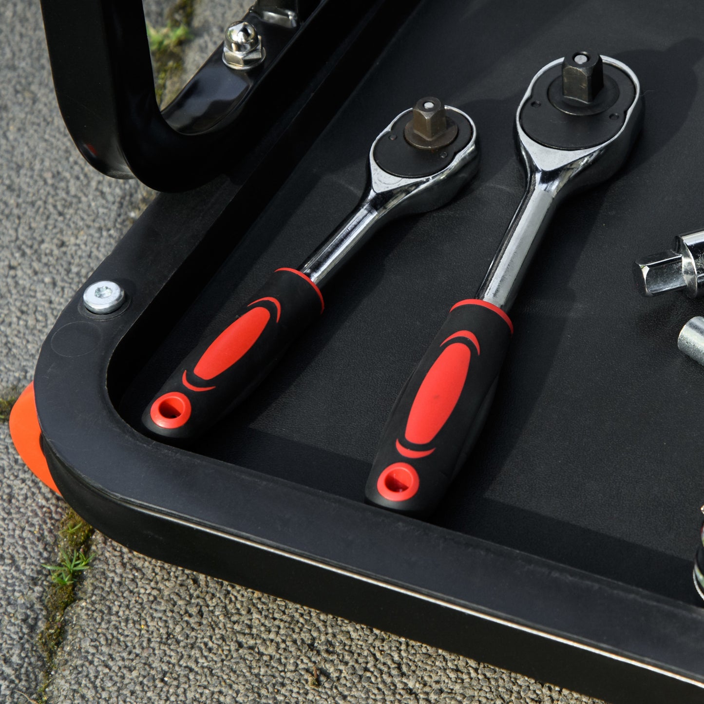 HOMCOM Workshop Stool, Rolling Machine Stool with 360° Swivel, Padded Seat, Tool Tray, Red