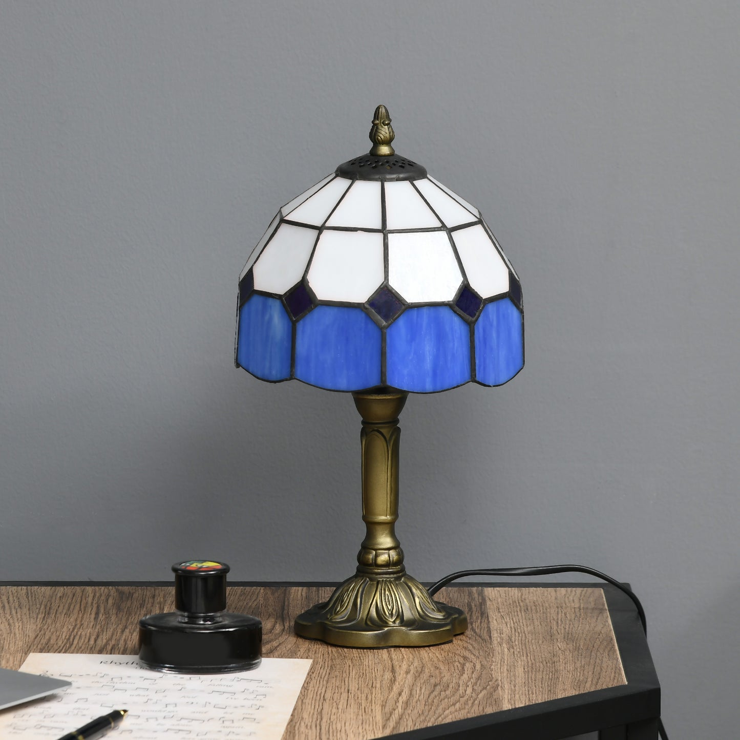 HOMCOM Handmade Art Deco Glass Table Lamp - White/Blue