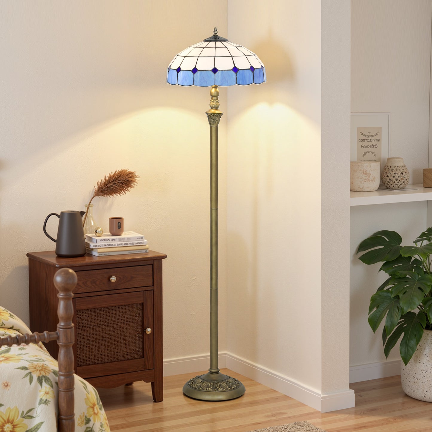 HOMCOM Tiffany-Style Floor Lamp with Handcrafted Stained Glass Shade, 152cm Tall Vintage Standing Lamp with Foot Switch and Dual Sockets for Living Room Bedroom, Bronze Tone and Blue