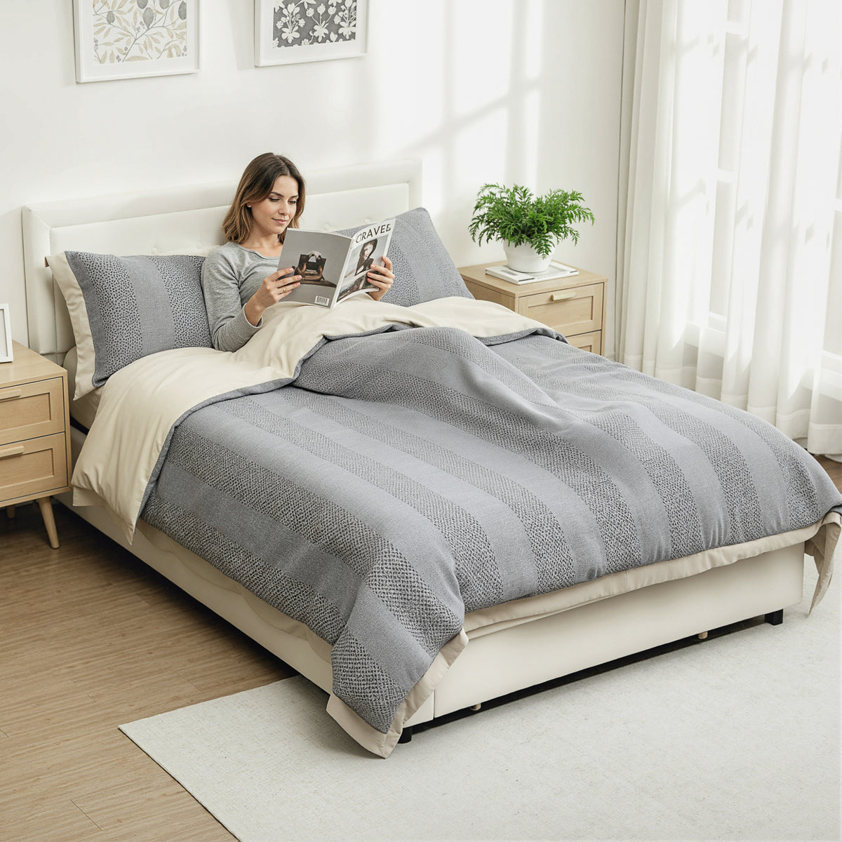 HOMCOM Double Ottoman Bed Frame, with Front Drawer - Cream