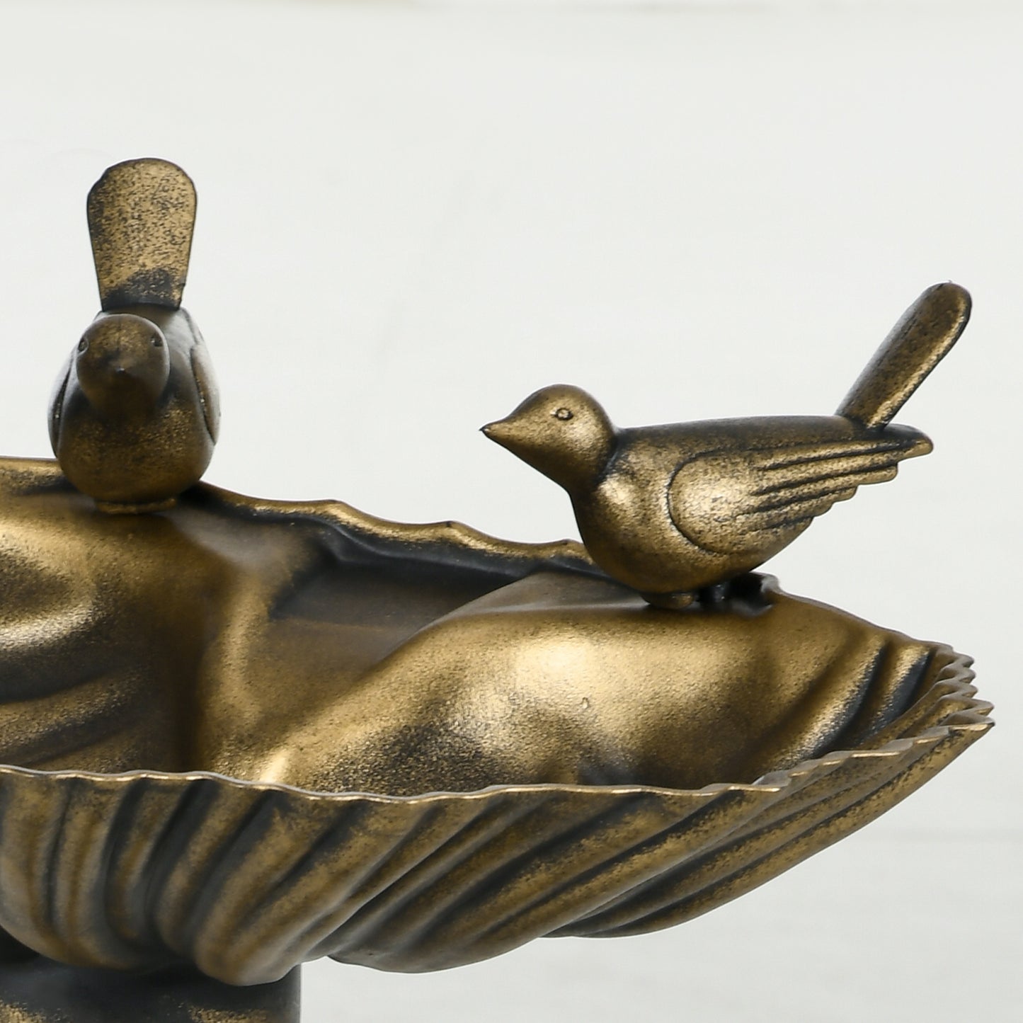 Outsunny 81cm Tall Bird Bath with 2 Decorative Birds, Vintage Style Birdbath with Flower Planter Base, Bird Bath Bowl for Garden, Bronze Tone