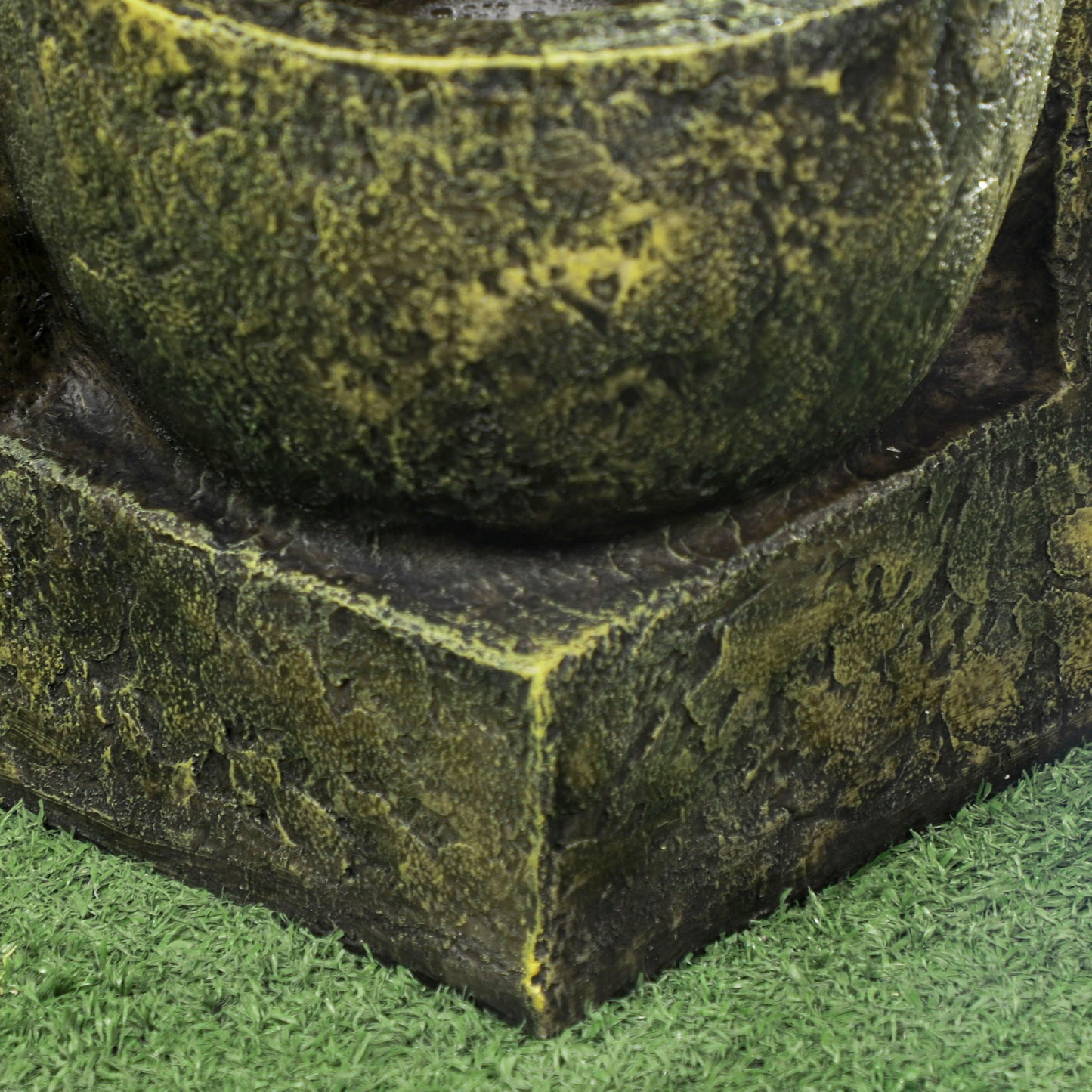 Outsunny Garden Water Feature Waterfall Fountain with 4-Tier Stone Look Bowls, Adjustable Flow