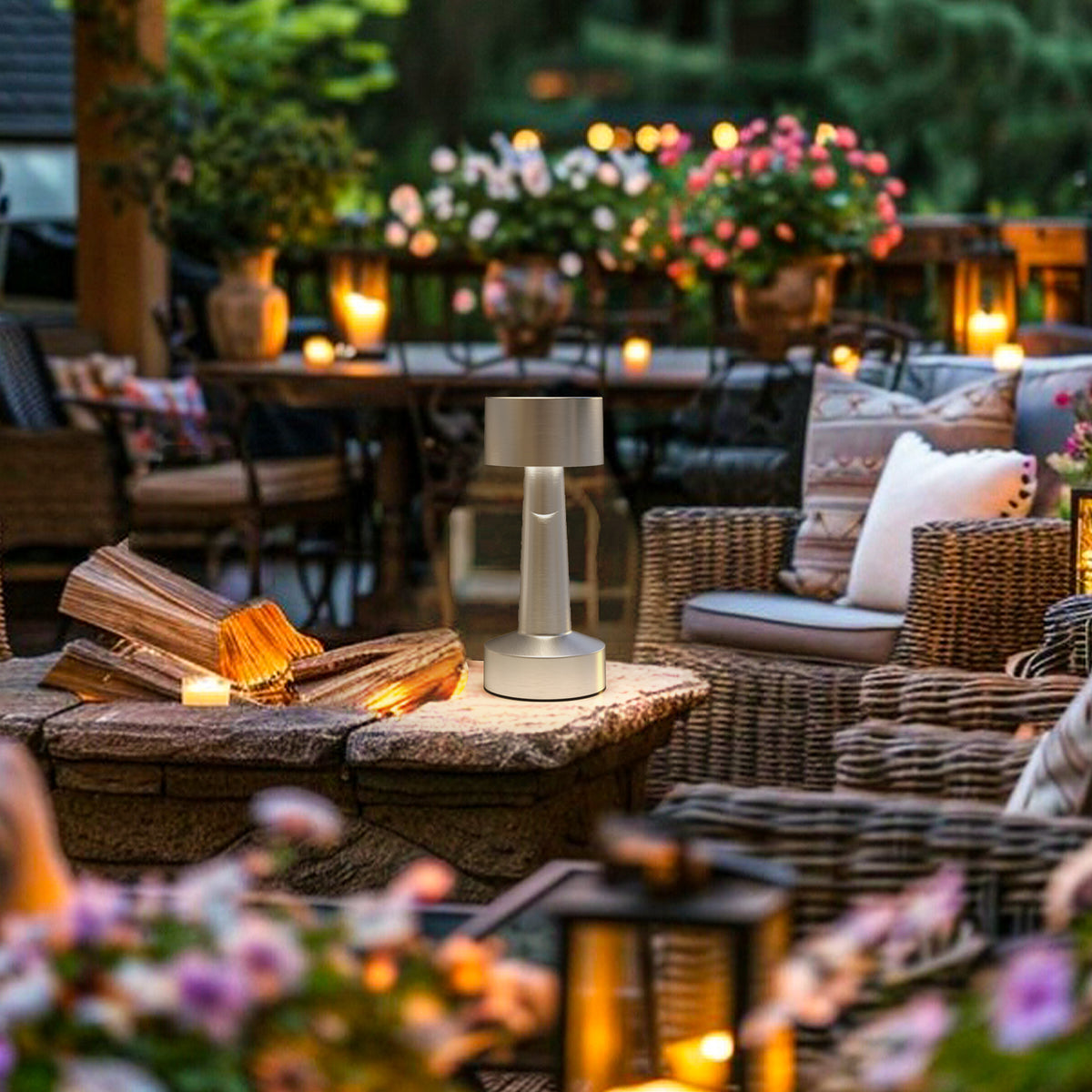 HOMCOM cordless silver table lamp displayed on an outdoor patio table
