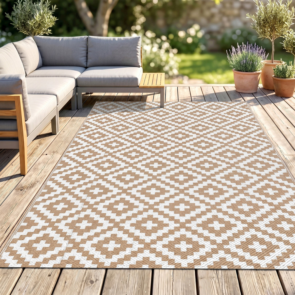 Outsunny Outdoor Rug Reversible Mat Plastic Straw Rug Portable RV Camping Mat for Garden Deck Picnic Indoor, 182 x 274 cm (6 x 9 ft), Coffee & White