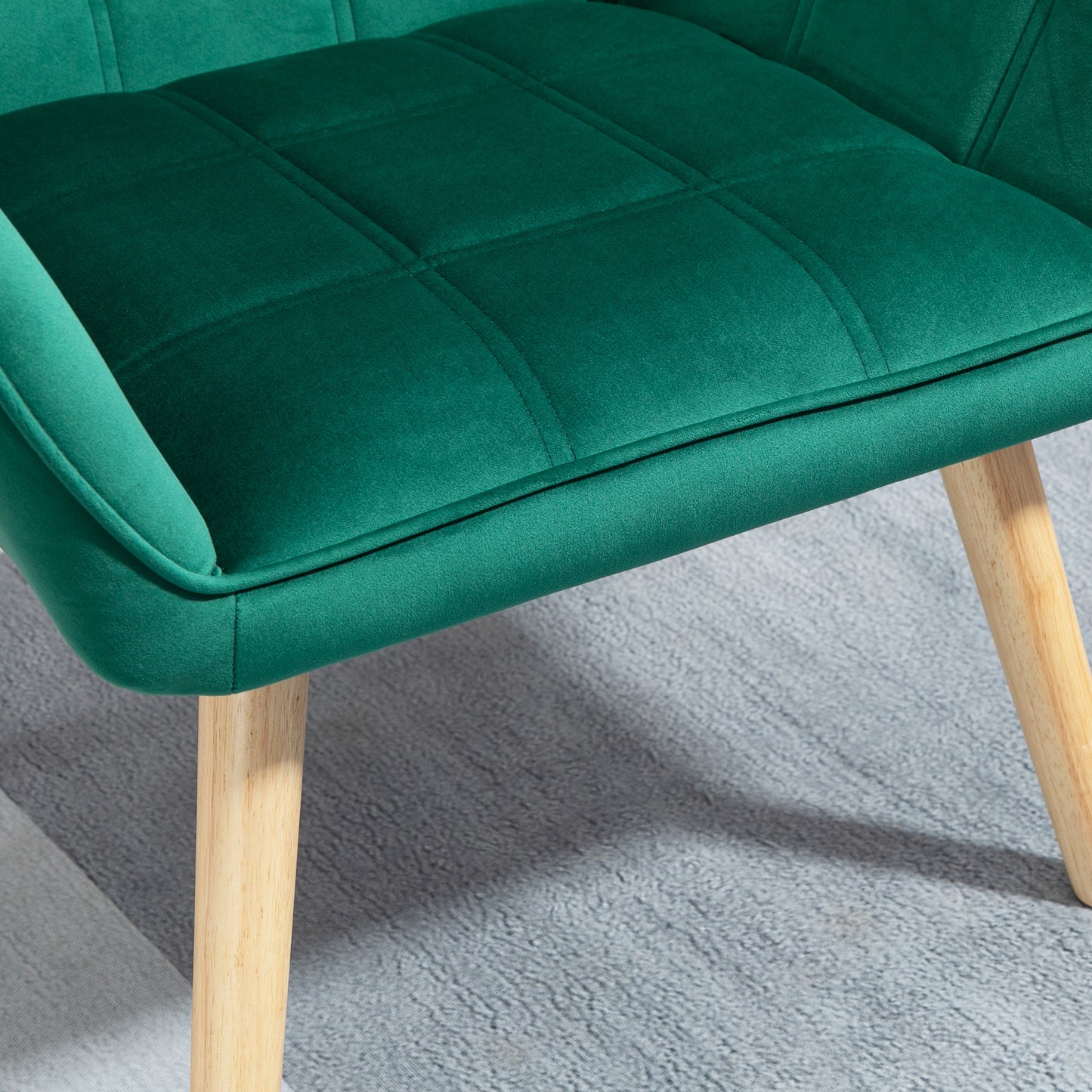 HOMCOM Accent Chair, Velvet Upholstered Vanity Tub Chair with Flared Armrests, Slanted Back, Solid Wood Legs, Comfy Padding Armchair, Home Bedroom Furniture Seating, Set of 2, Green