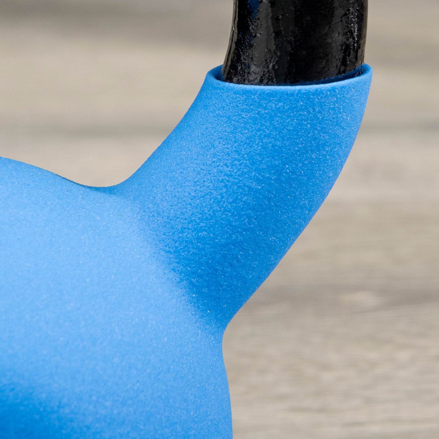 HOMCOM Kettlebell, 8kg Kettle Bell with Non-Slip Handle for Home Gym Weight Lifting and Strength Training, Blue