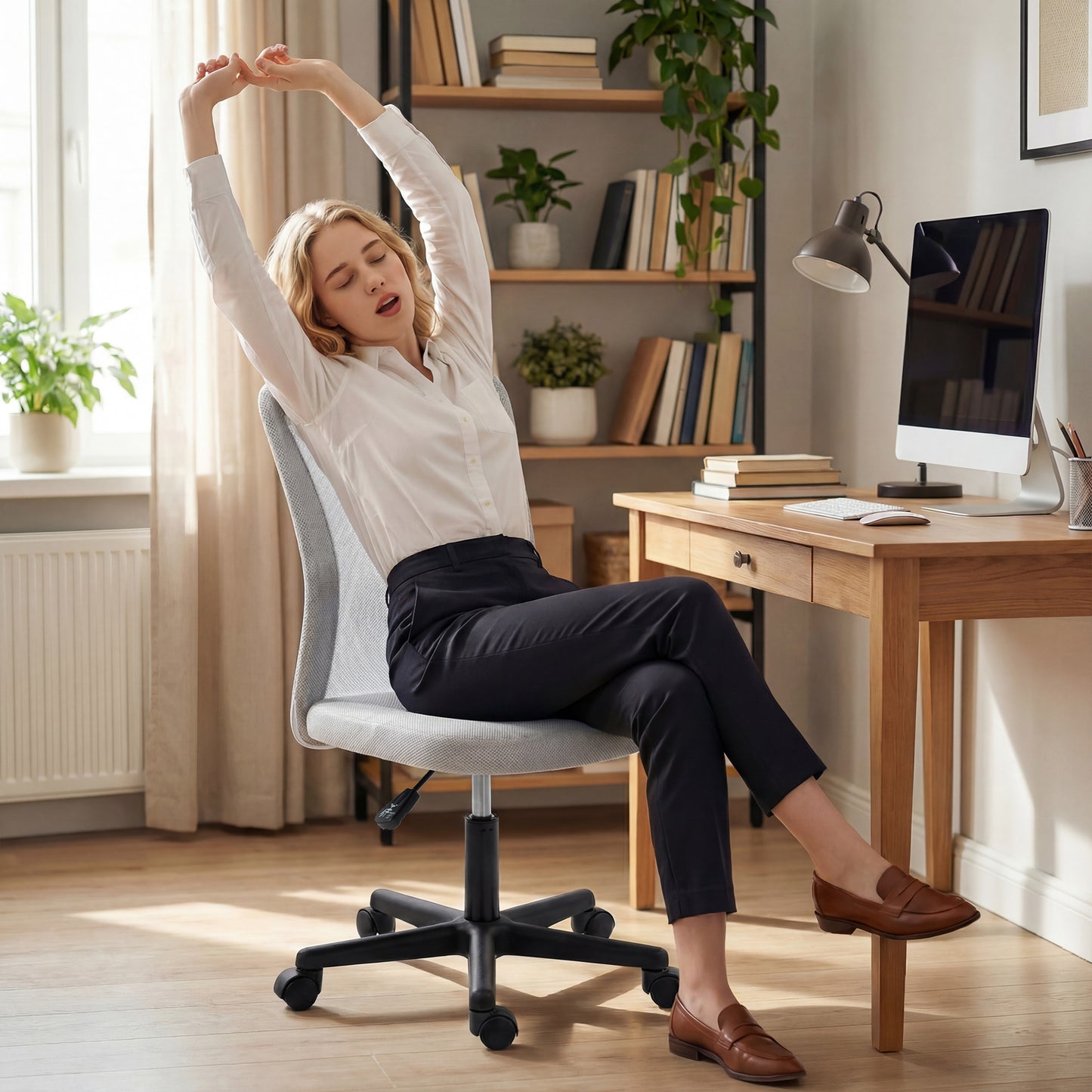 Vinsetto Mesh Office Chair Armless Swivel Executive Computer Desk Chair Adjustable Height Wheels White