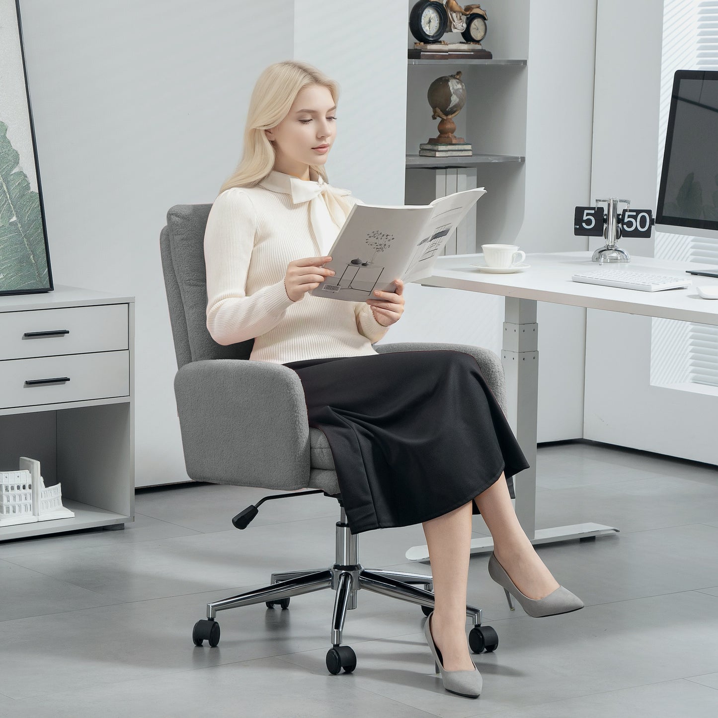 HOMCOM 91-99cm Sherpa Fleece Office Chair - Grey