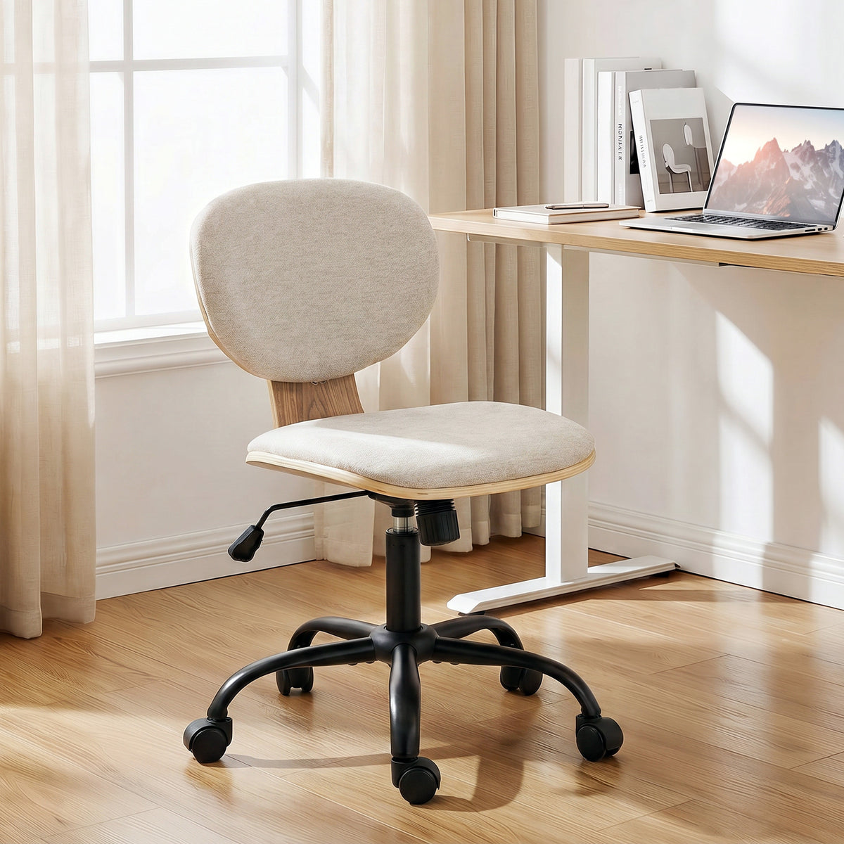 HOMCOM Home Office Desk Chair Rocking Function Ergonomic Swivel Chair with PU Wheels, Light Grey